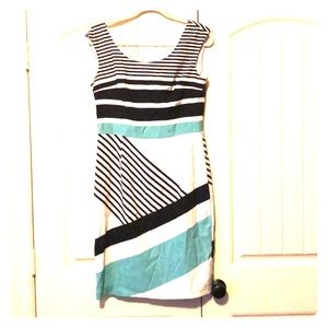 Size 10 shift dress very flattering tailoring